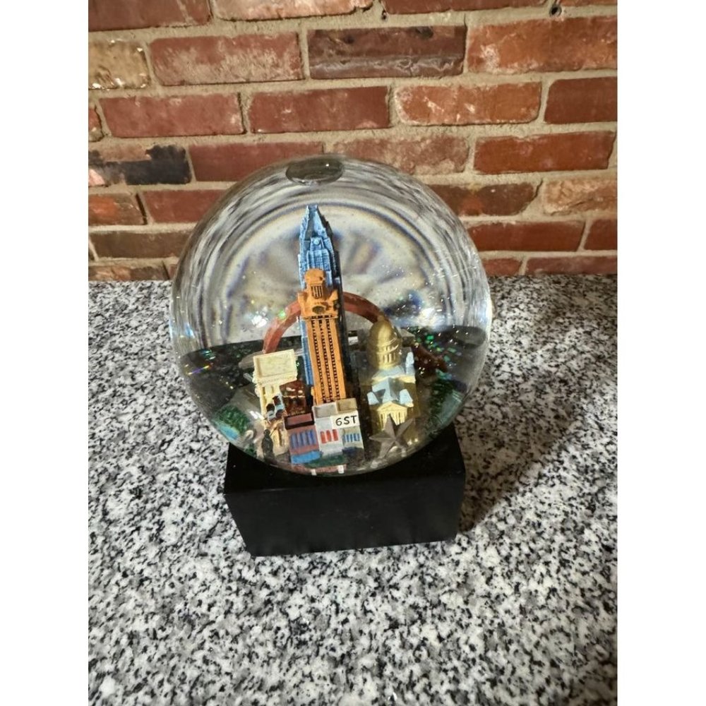 Saks 1980s Austin Musical Snow Globe